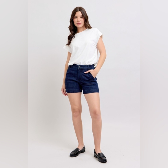 Judy Blue High-Rise Relaxed Boyfriend Dark Jean Mid-length Classic Denim Shorts - Picture 16 of 16